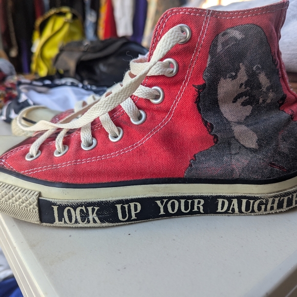 AC!DC converse - Picture 8 of 8